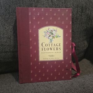 Victoria Avenue | Cottage Flowers Photograph Album